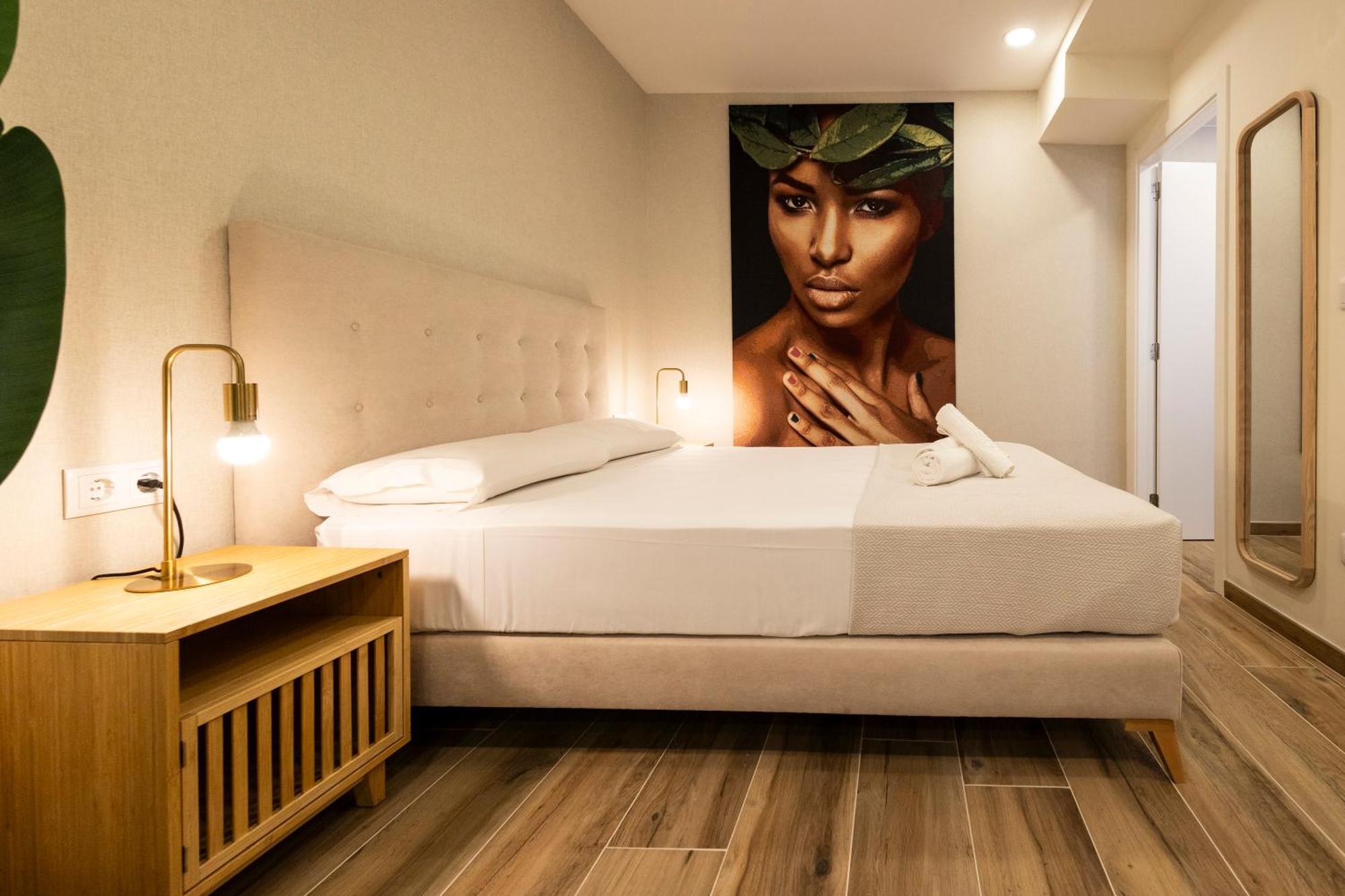 Cortes Suites By Concept Flats Valencie Exteriér fotografie